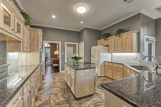 43 Winterhaven Lane, Montgomery, TX 77356