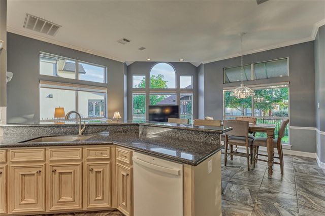 43 Winterhaven Lane, Montgomery, TX 77356