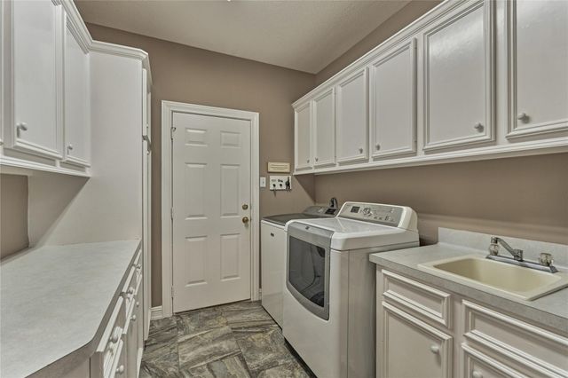 43 Winterhaven Lane, Montgomery, TX 77356