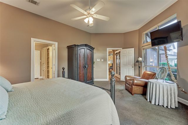 43 Winterhaven Lane, Montgomery, TX 77356