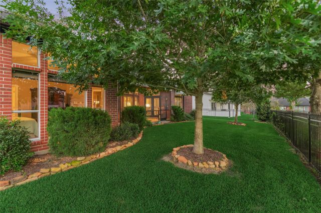 43 Winterhaven Lane, Montgomery, TX 77356