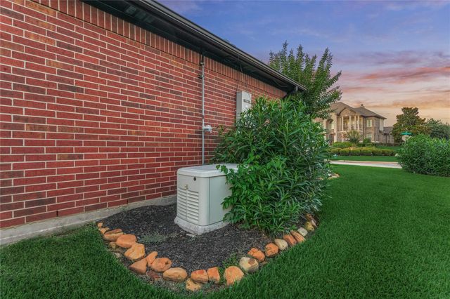 43 Winterhaven Lane, Montgomery, TX 77356