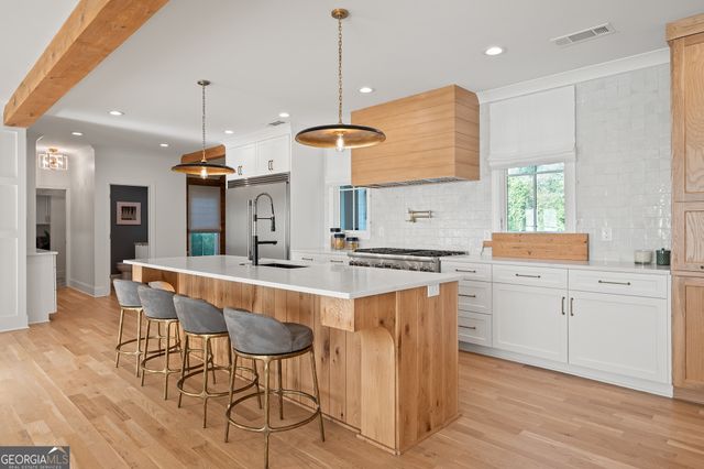 140 Meadowview Road, Athens, GA 30606