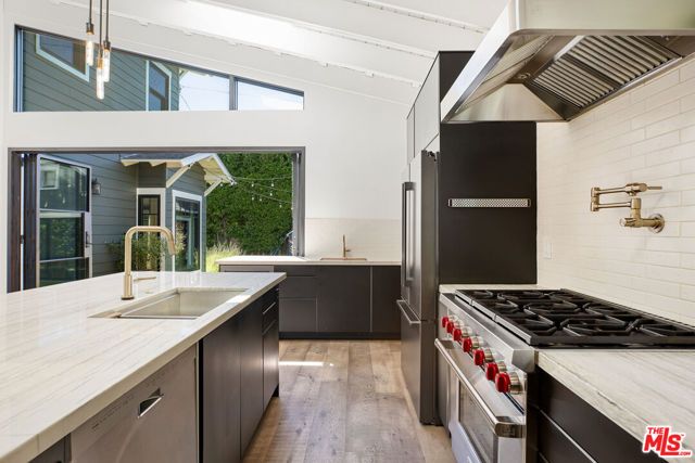 1203 N Poinsettia Place, West Hollywood, CA 90046