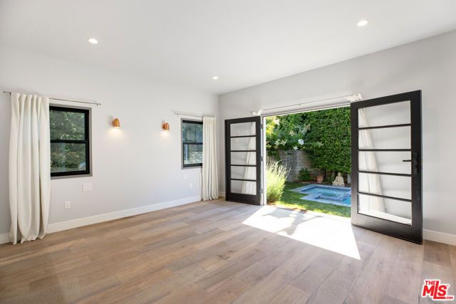 1203 N Poinsettia Place, West Hollywood, CA 90046