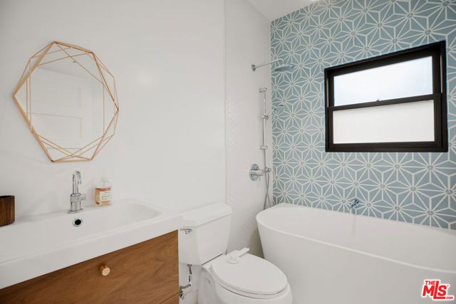 1203 N Poinsettia Place, West Hollywood, CA 90046