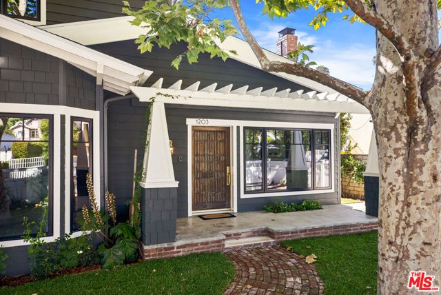 1203 N Poinsettia Place, West Hollywood, CA 90046