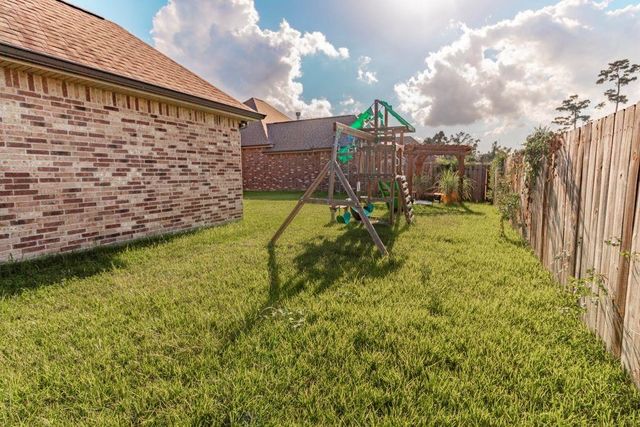 628 Victory Way, Lake Charles, LA 70611