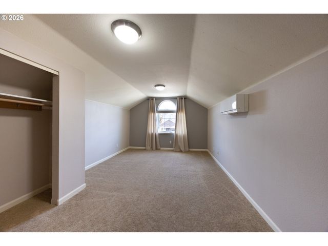 310 ASHWOOD St, Sutherlin, OR 97479