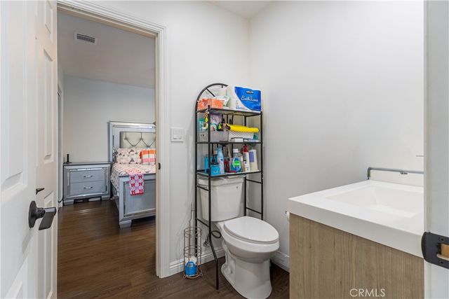 9440 Brookpark Rd, Downey, CA 90240