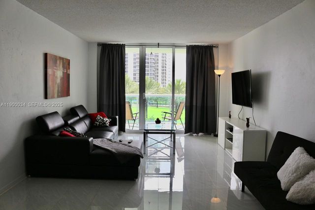 19370 Collins Avenue 415, Sunny Isles Beach, FL 33160