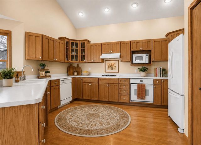 9895 Lakeview Drive, Berrien Springs, MI 49103
