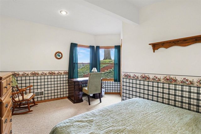 9895 Lakeview Drive, Berrien Springs, MI 49103