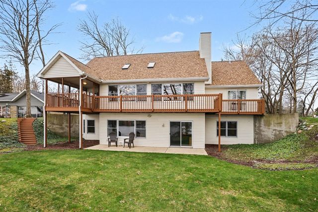 9895 Lakeview Drive, Berrien Springs, MI 49103
