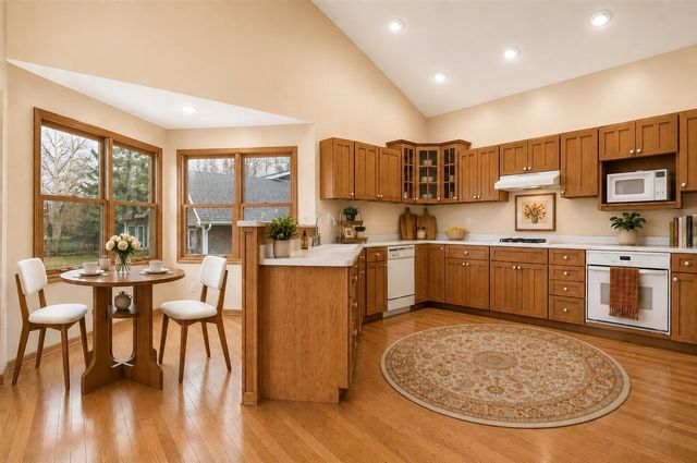 9895 Lakeview Drive, Berrien Springs, MI 49103