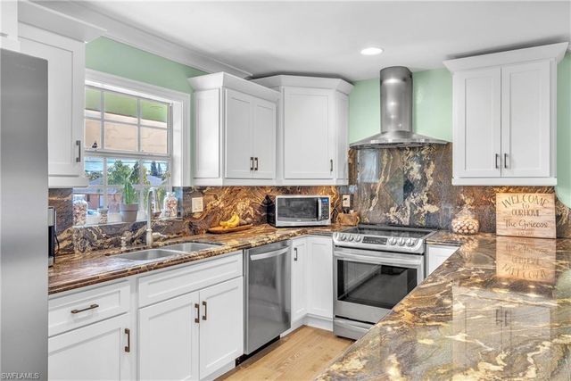 3001 50th ST SW, Naples, FL 34116