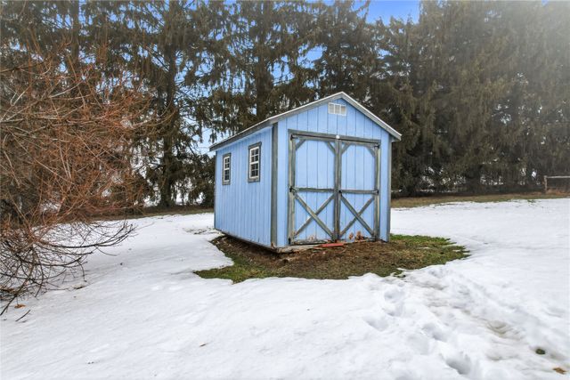 495 E JAMESTOWN State Highway, Greenville, PA 16125