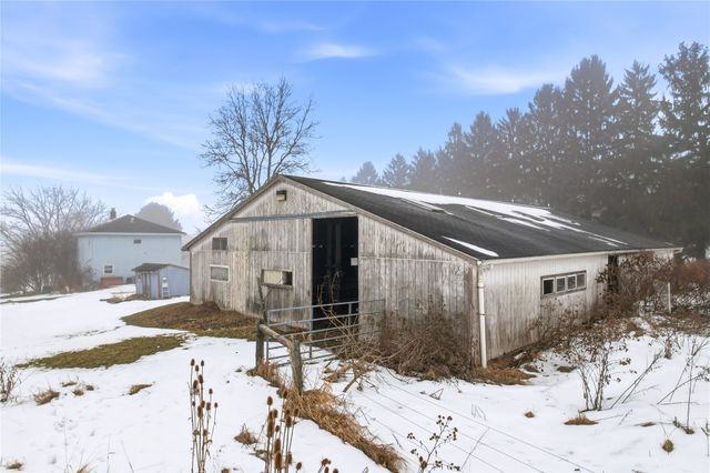 495 E JAMESTOWN State Highway, Greenville, PA 16125