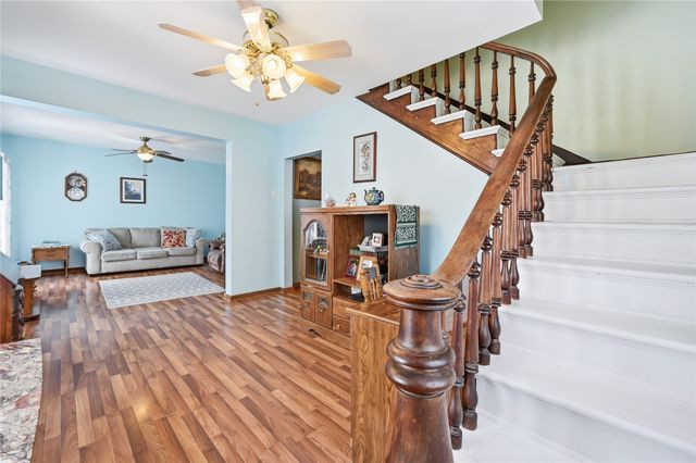 495 E JAMESTOWN State Highway, Greenville, PA 16125