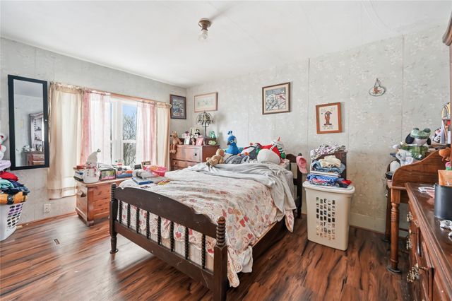 495 E JAMESTOWN State Highway, Greenville, PA 16125