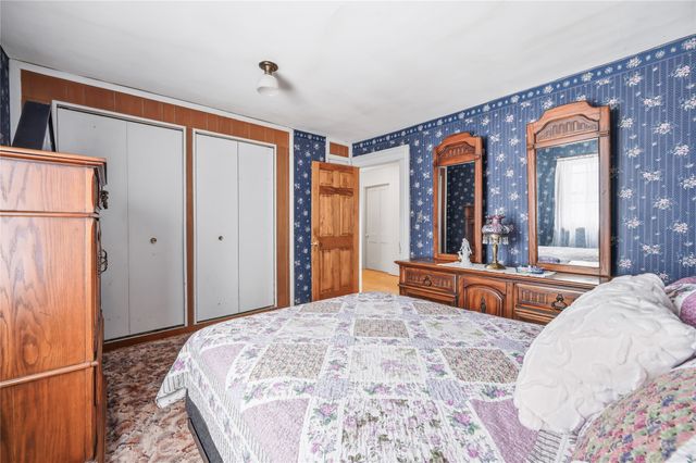 495 E JAMESTOWN State Highway, Greenville, PA 16125