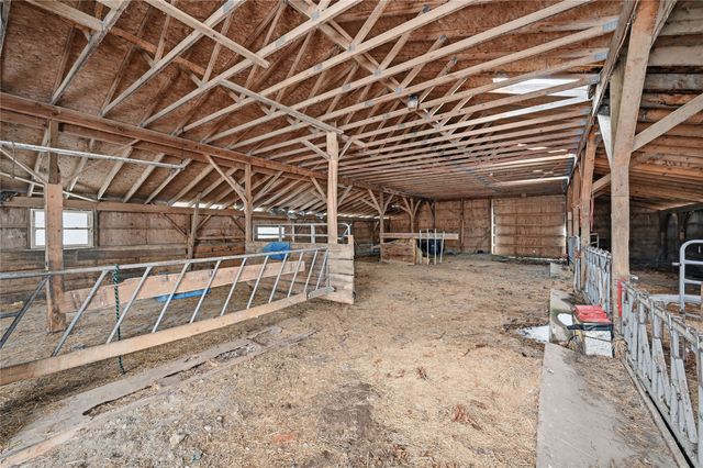 495 E JAMESTOWN State Highway, Greenville, PA 16125