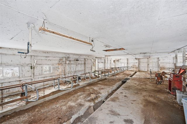 495 E JAMESTOWN State Highway, Greenville, PA 16125