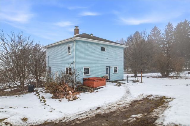 495 E JAMESTOWN State Highway, Greenville, PA 16125