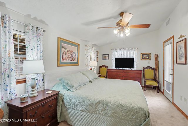 2382 Park Place Drive, Gulfport, MS 39507