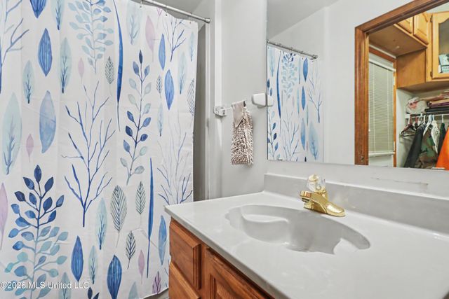 2382 Park Place Drive, Gulfport, MS 39507