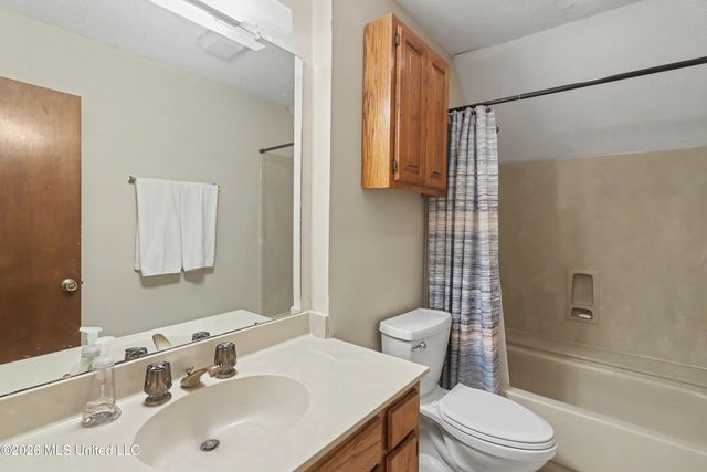 2382 Park Place Drive, Gulfport, MS 39507