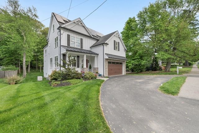 456 Chestnut St, Needham, MA 02492