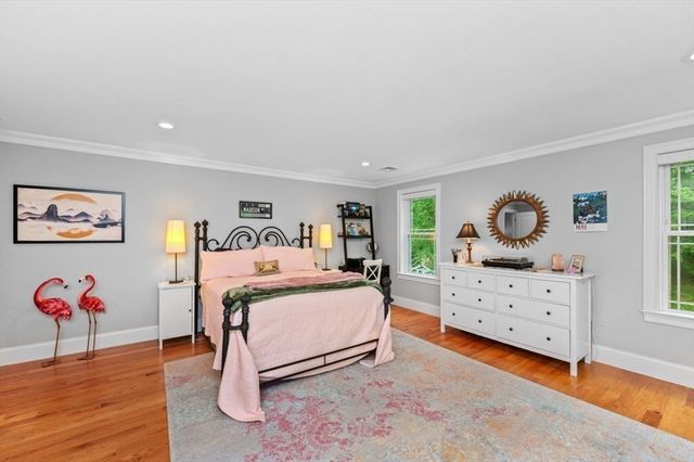 456 Chestnut St, Needham, MA 02492