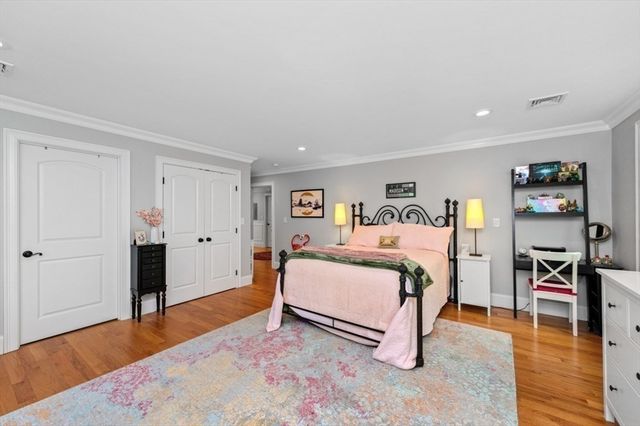 456 Chestnut St, Needham, MA 02492