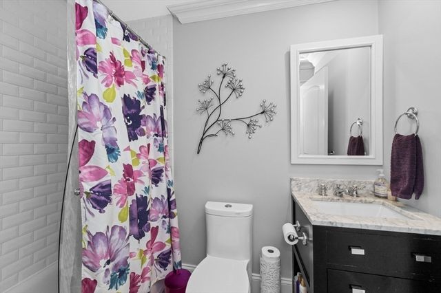 456 Chestnut St, Needham, MA 02492
