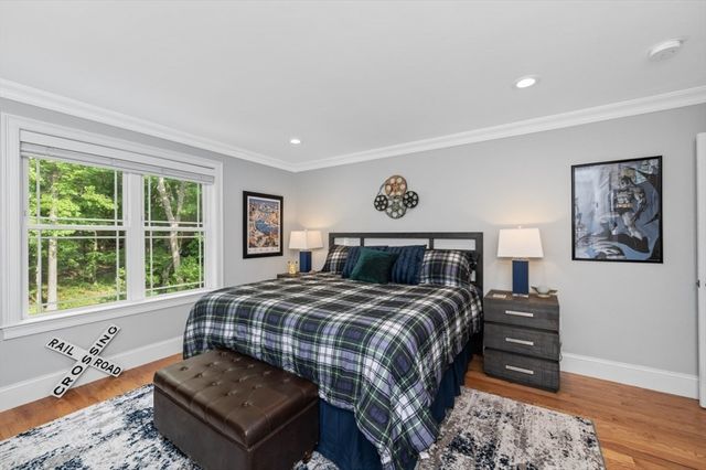 456 Chestnut St, Needham, MA 02492
