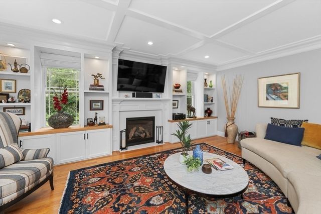 456 Chestnut St, Needham, MA 02492