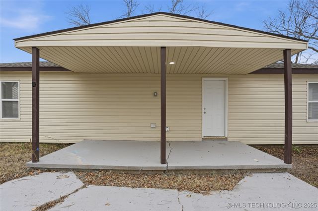 212 S Ash Street, Catoosa, OK 74015