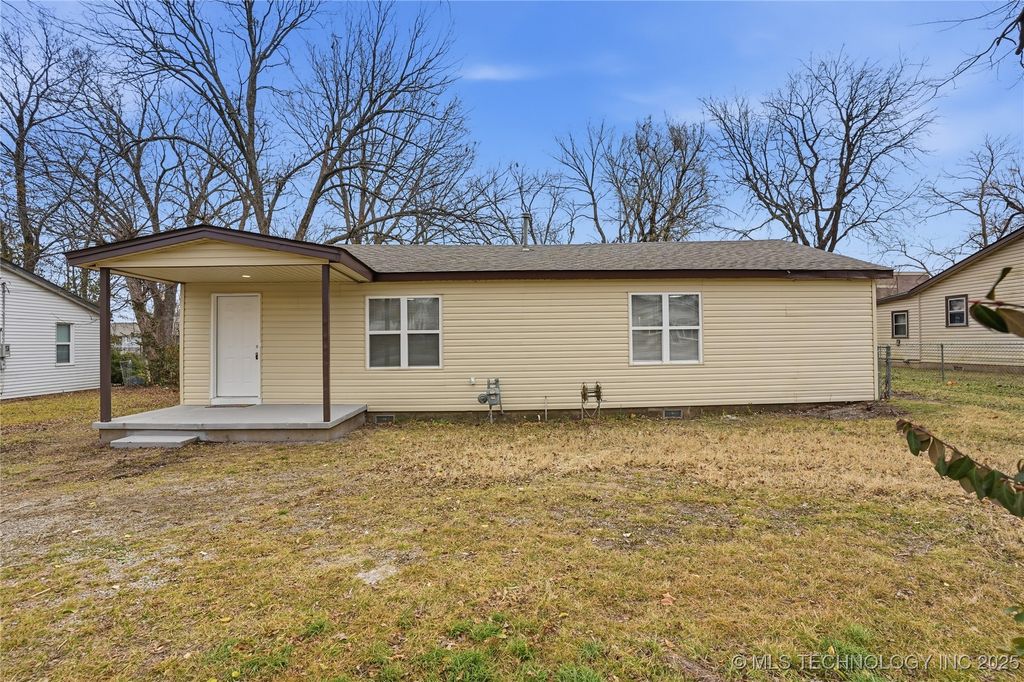 212 S Ash Street, Catoosa, OK 74015
