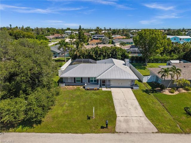 6060 Macbeth LN, Fort Myers, FL 33908