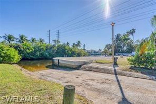 6060 Macbeth LN, Fort Myers, FL 33908