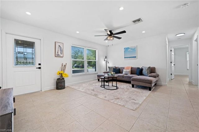 6060 Macbeth LN, Fort Myers, FL 33908