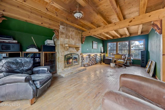 21565 Dortort Drive, Reno, NV 89521