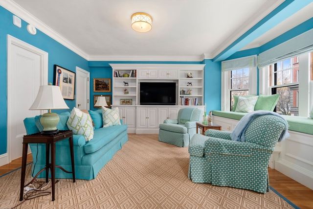 50 Commonwealth Avenue 204, Boston, MA 02116