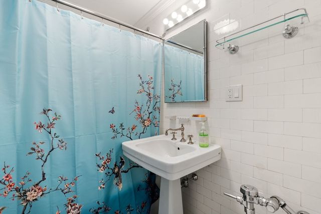 50 Commonwealth Avenue 204, Boston, MA 02116