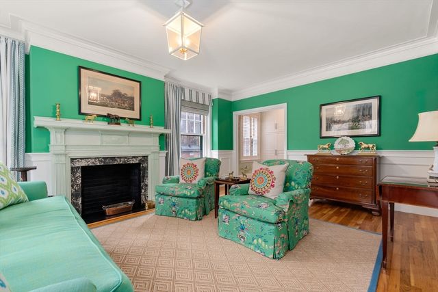 50 Commonwealth Avenue 204, Boston, MA 02116