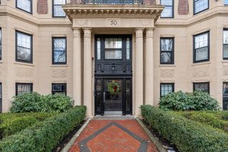 50 Commonwealth Avenue 204, Boston, MA 02116