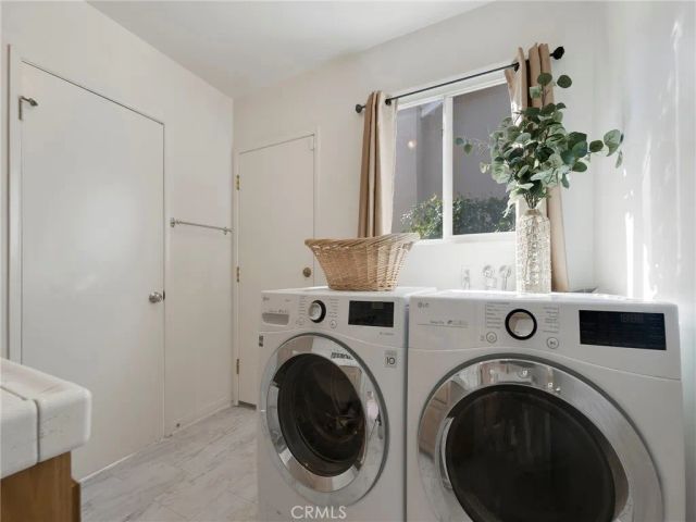 18915 Liggett, Northridge, CA 91324