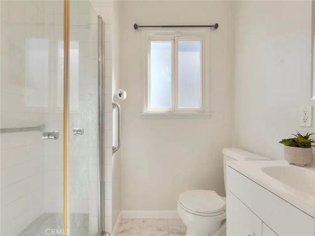 18915 Liggett, Northridge, CA 91324