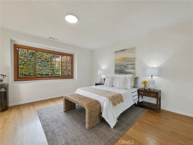 18915 Liggett, Northridge, CA 91324